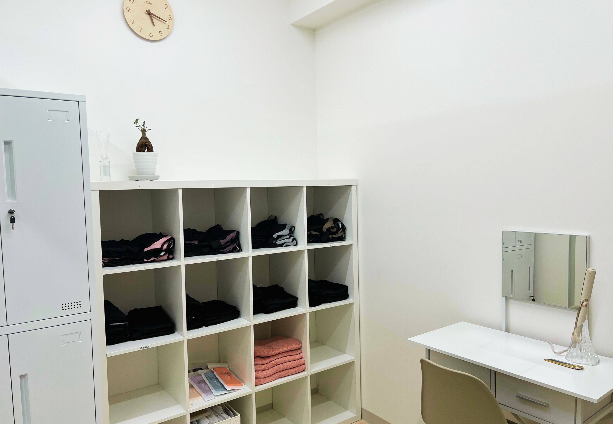 更衣室のドレッサー