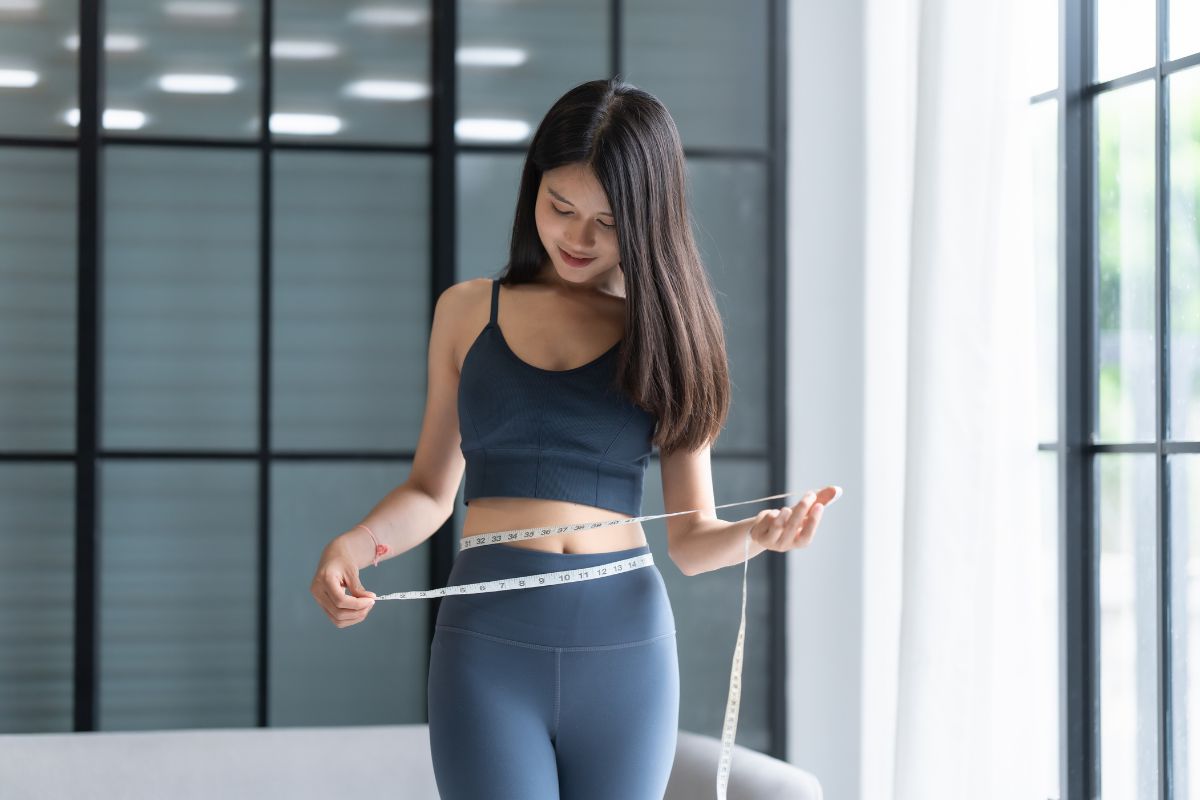 ピラティスで動きをまねるだけでなく体の使い方を理解することの大切さが伝わるイメージ